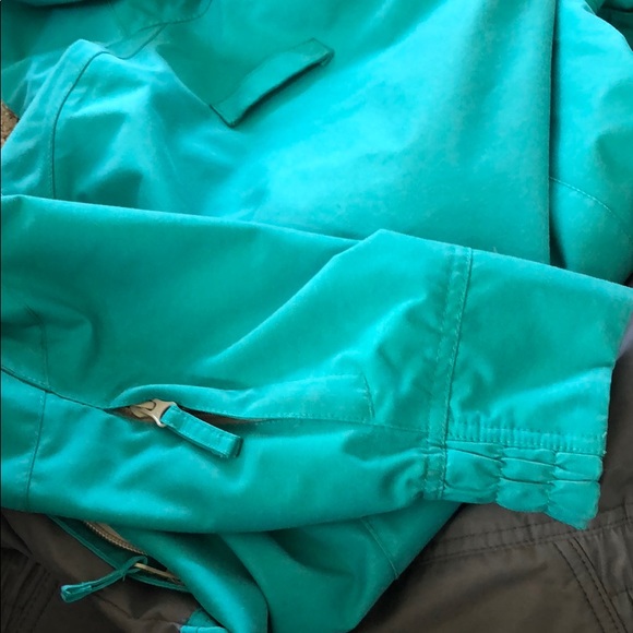 Oakley Snow Jacket - Picture 4 of 6